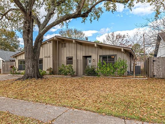 Welcome to this absolutely charming mid-century modern ranch nestled in the heart of the highly sought after Timbergrove Manor. A magnificent oak provides a wonderful canopy over this 2105 Sq. Ft. home with 3/4 bedrooms, 3 full baths and an oversized