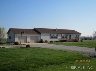 637 E 1960th Ave, Vandalia, IL 62471