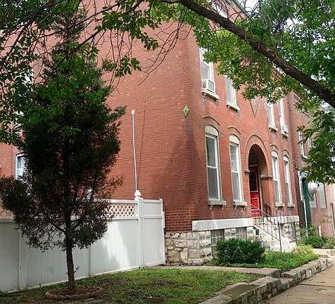 4th image of 2603-2605 Iowa Ave