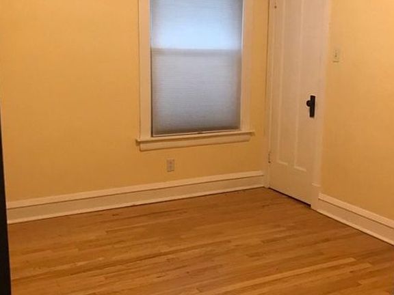 3rd image of 5143 N Kildare Ave