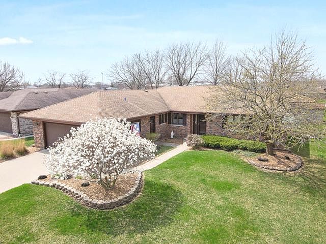 1st image of 16218 Pine Dr