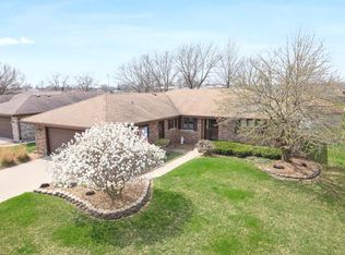 16218 Pine Dr, Tinley Park, IL 60477