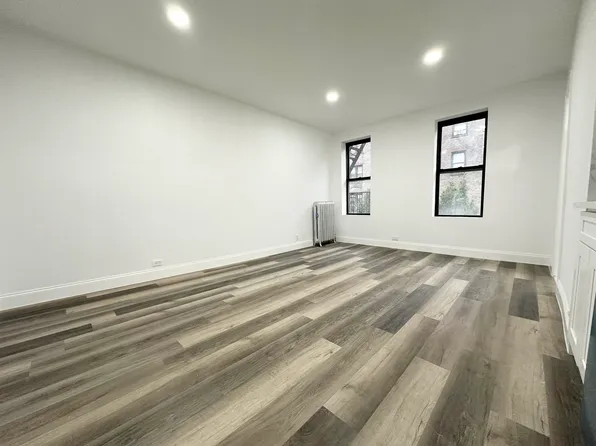 564 Audubon Avenue image 1 of 10