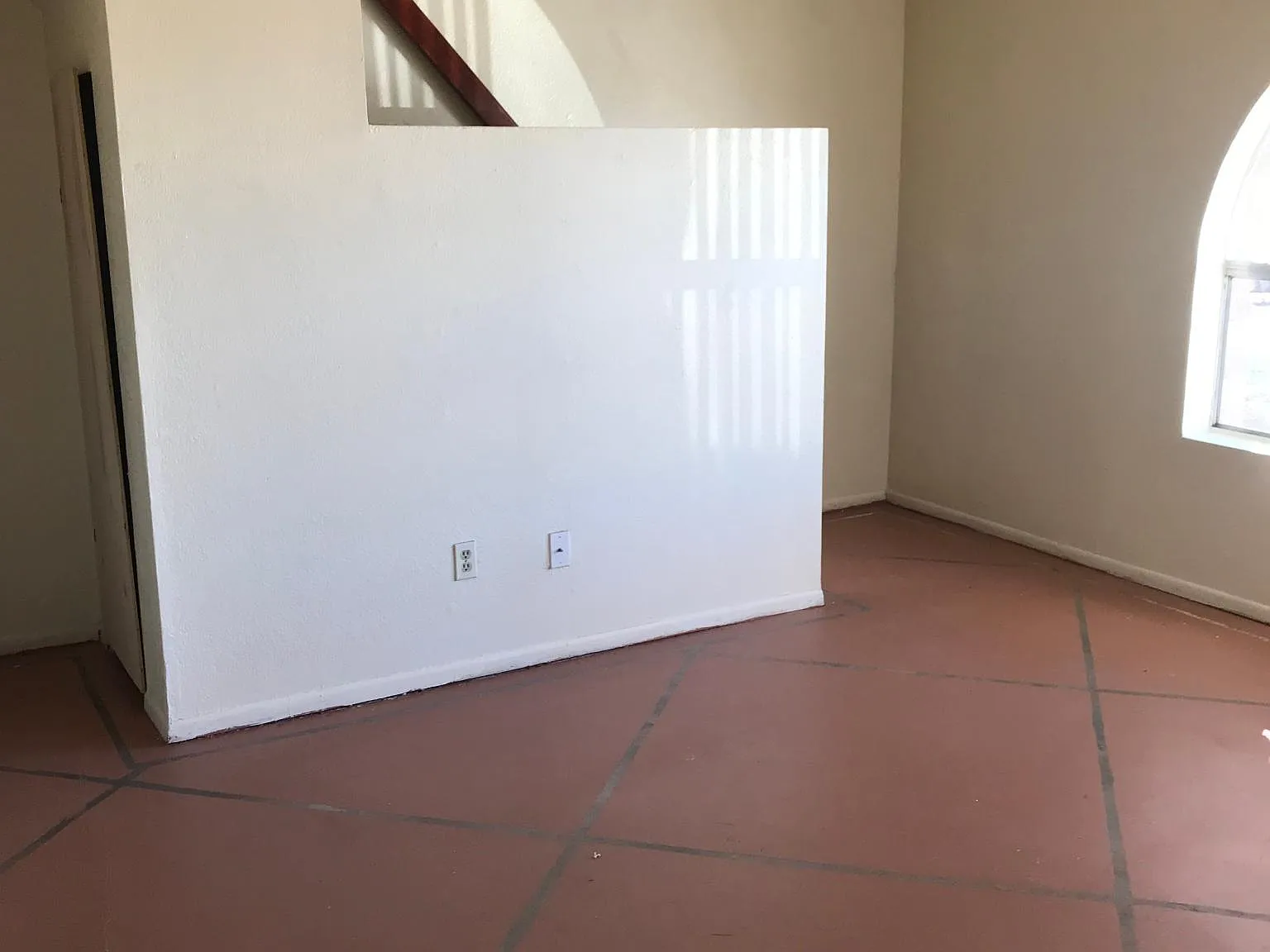 2 bed, 1.5 bath, 900 sqft, $1,195 — Photo 3