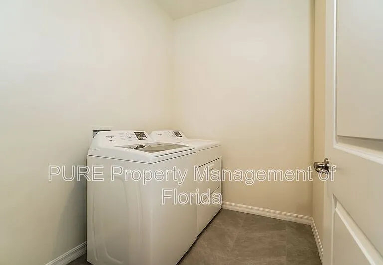 4122 NW 48th Terrace Rd — Photo 57