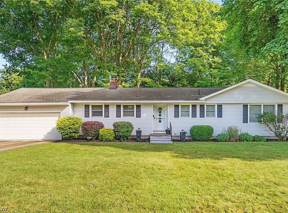 1st image of 2315 Burnham Rd