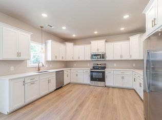 240 Berkshire Dr, Poplar Bluff, MO 63901