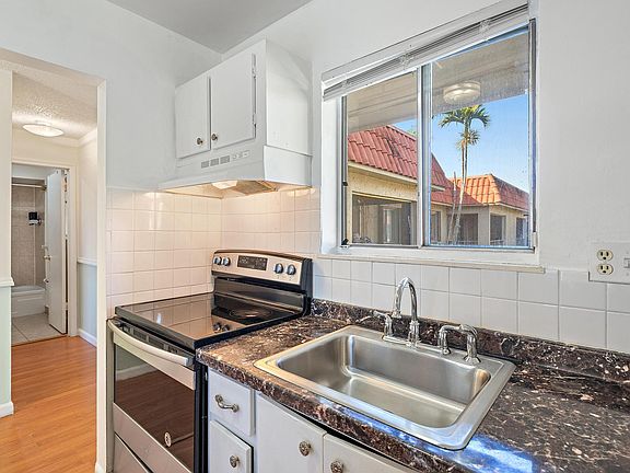 4th image of 6074 Forest Hill Boulevard #206