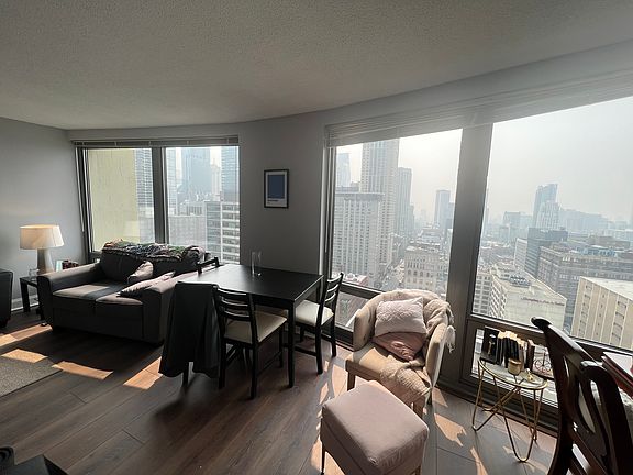 5th image of 440 N Wabash Ave APT 2701