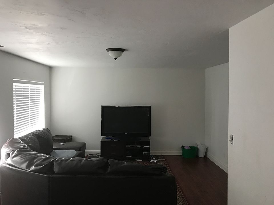 1st image of 3117 E Somerset Village Way