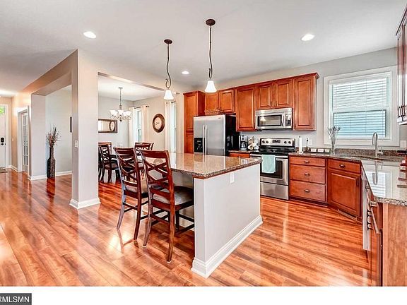 4th image of 1708 Basswood Ct