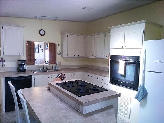 2nd image of 35145 Makenzie St