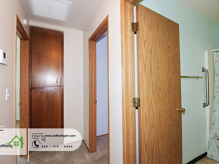 1748 Galaxy Way — Photo 18
