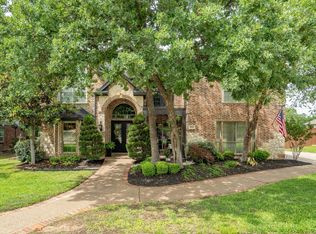 5525 Yellow Birch Dr, Fort Worth, TX 76244