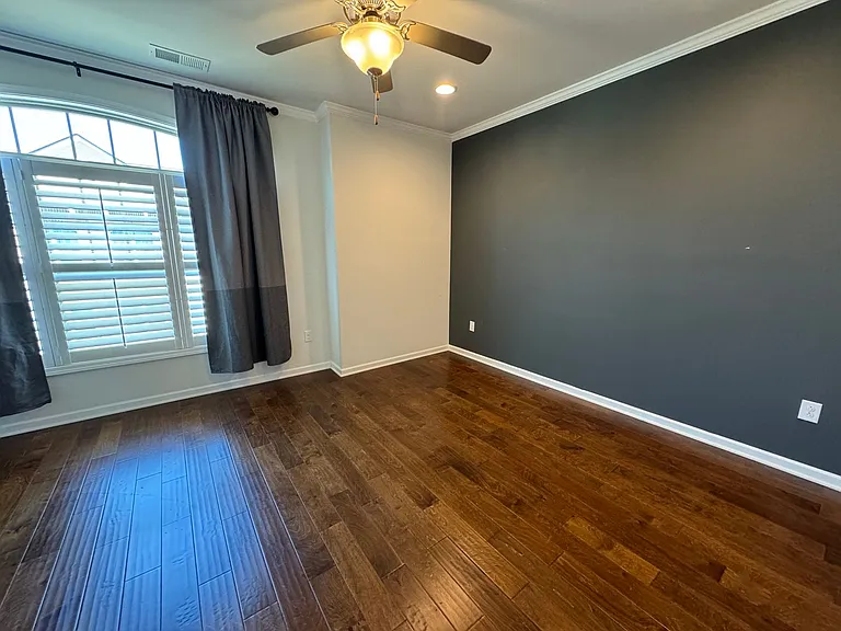 323 View Dr — Photo 15