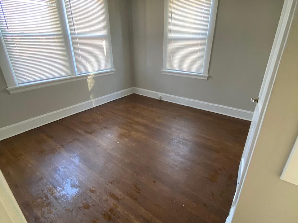 1st image of 601 E Brookland Park Blvd