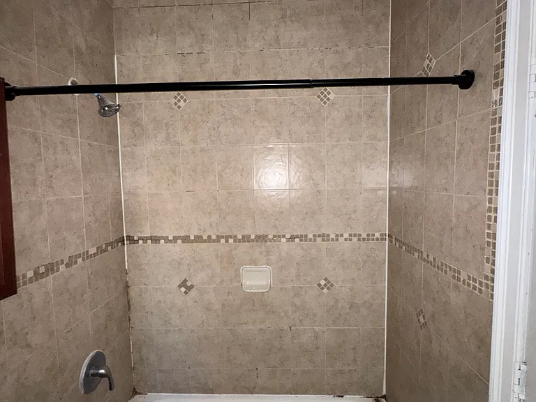 808 22nd St #2C — Photo 3
