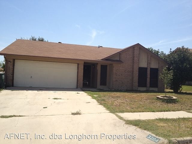 1st image of 3204 Paintrock Dr