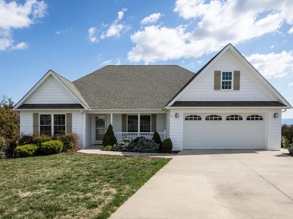 17 Perryville Ct, Staunton, VA 24401