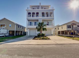 313 Birmingham Ave #1, Carolina Beach, NC 28428