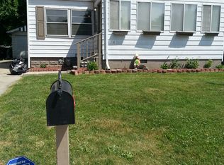 918 Harbor Ave, Monroe, MI 48162