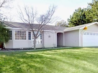 8607 W Entiat Ave, Kennewick, WA 99336