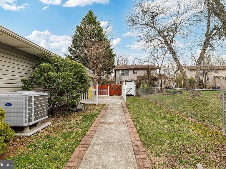 2541 Symphony Ln — Photo 6