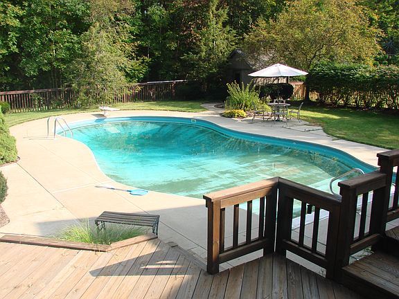 4th image of 4147 Derrwood Dr