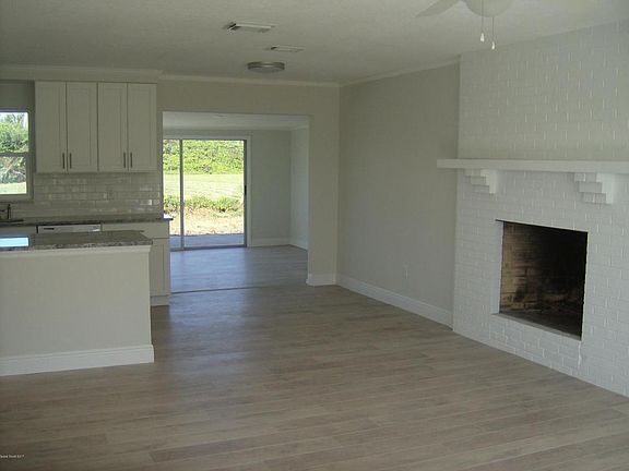 4th image of 150 Sea Dunes Dr