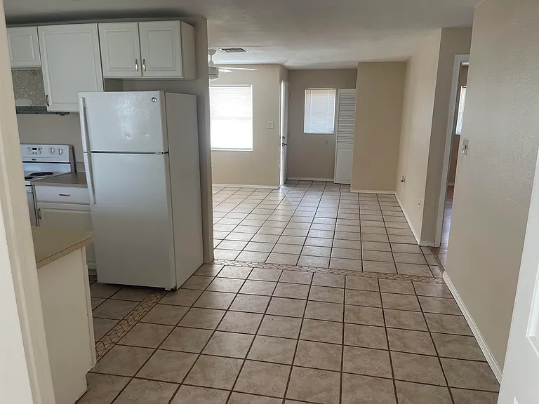 5633 Auld Ln — Photo 13