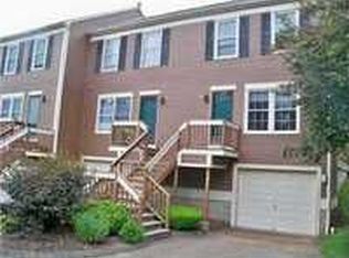 175 Foxbridge Village Rd, Branford, CT 06405