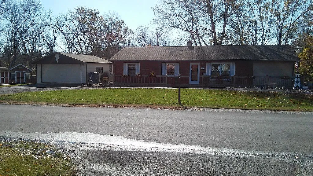 20 227th Pl photo 1