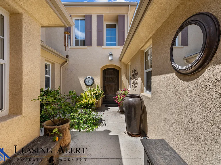 26868 Grey Pl — Photo 3