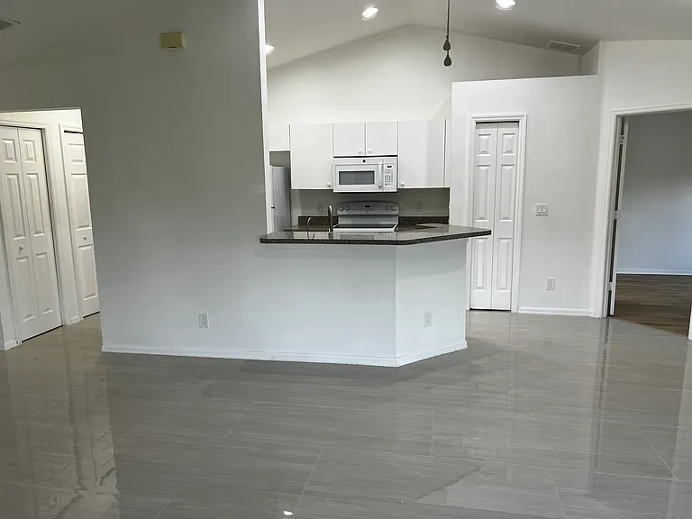 1541 Hightower Ave S — Photo 6