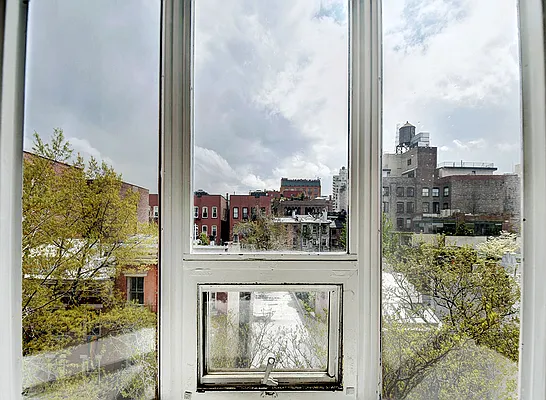 Rented by Urbane Brokerage | media 15