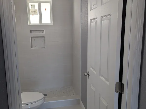 44425 Fern Ave, Lancaster, CA 93534