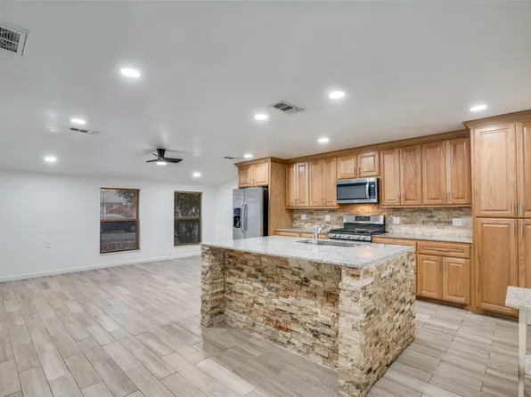 641 Freeman Dr, Garland, TX 75040