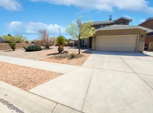 10352 Flagstaff Dr NW, Albuquerque, NM 87114