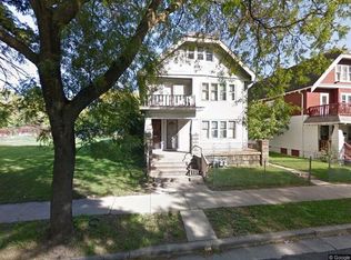 3218 N 12th St, Milwaukee, WI 53206