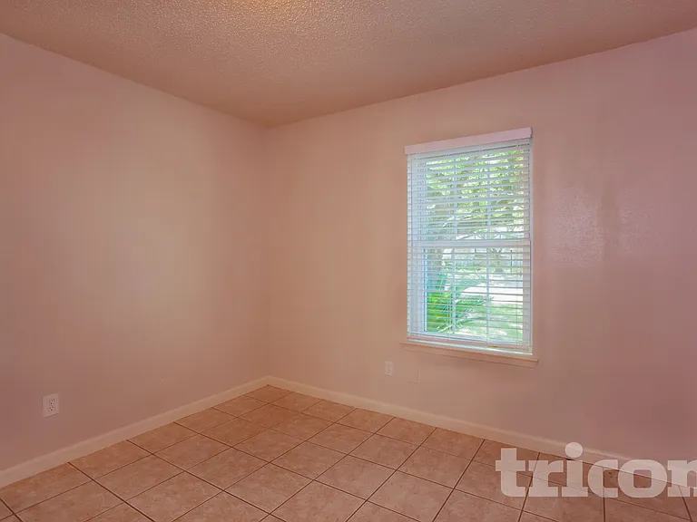 22510 Leedstown Ln — Photo 10