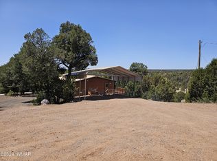 2896 Pine Rim Rd, Overgaard, AZ 85933