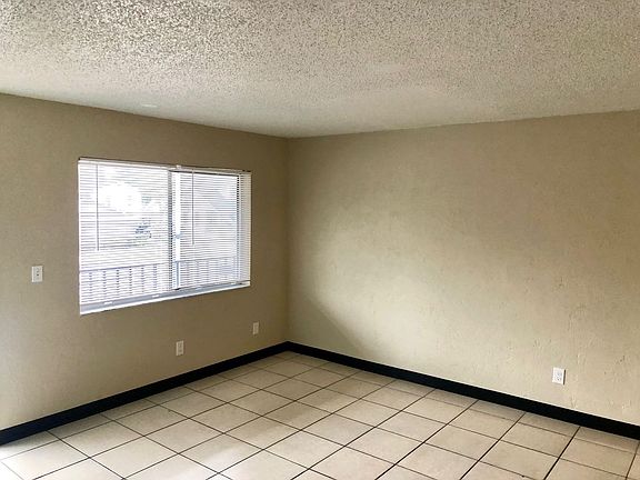 5th image of 115 Kingston Ave APT 14