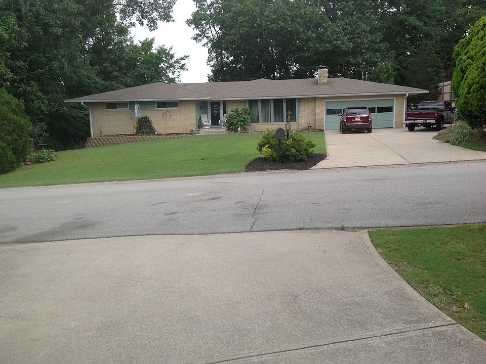 1st image of 819 Mount Belvoir Dr