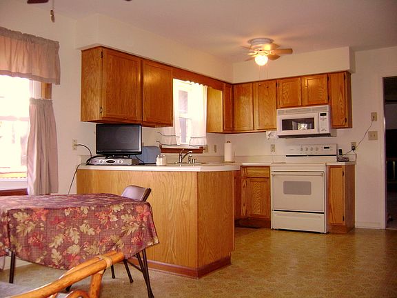 5th image of 5513 Rainwood Dr