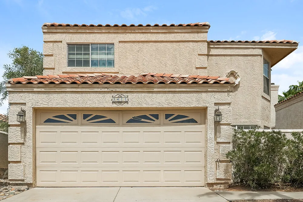 4 bed, 2.5 bath, 2316 sqft, $3,180 — Photo 1