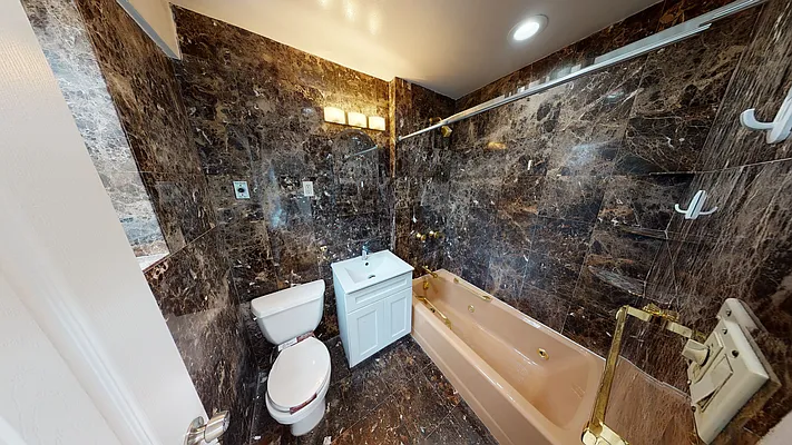 Rented by AZ REALTY NYC LLC | media 26