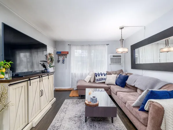 224-51 Kingsbury Avenue #A, Oakland Gardens, NY 11364