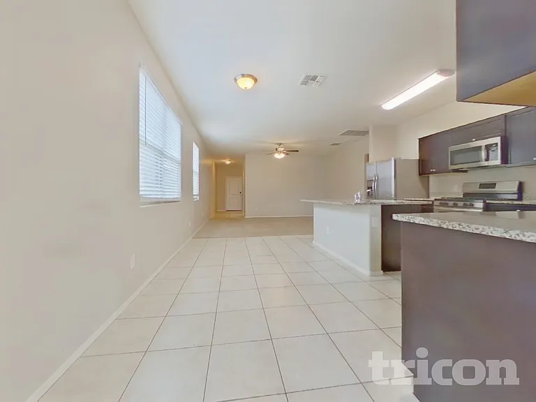 29964 W Mulberry Dr — Photo 5