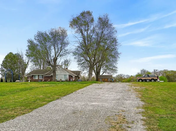 1648 Bethany Rd, McMinnville, TN 37110