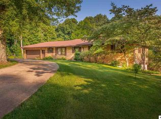 10065 Springwater Dr, Mount Vernon, OH 43050